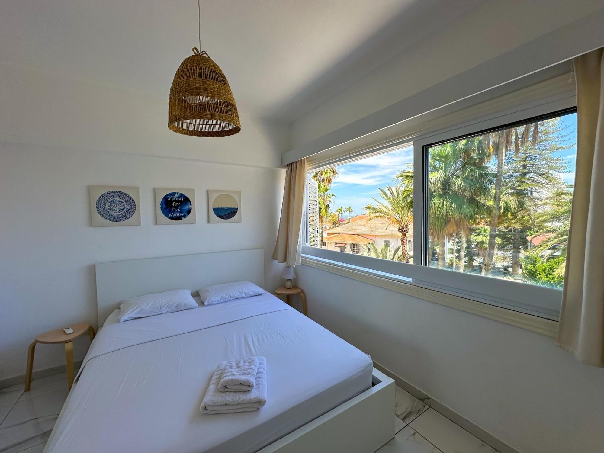 Real Center Apartment Larnaca Luaran gambar